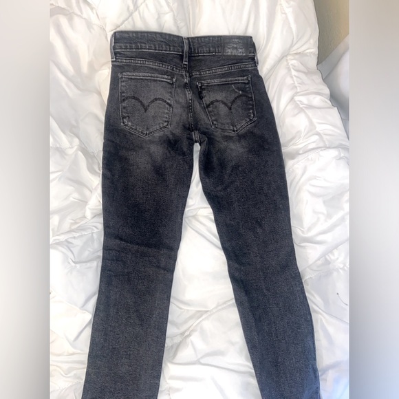 Women’s Levi’s - Picture 1 of 3